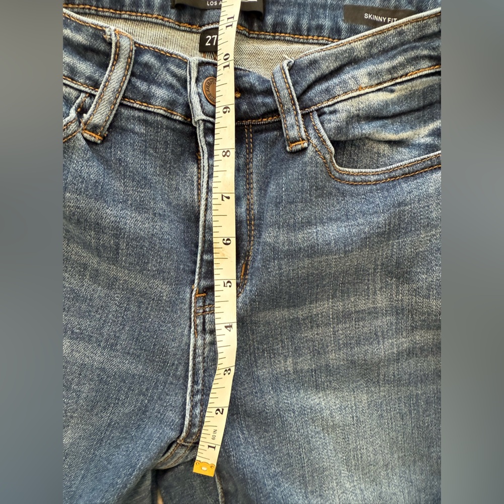 Judy Blue Abbey Relaxed Fit in Vintage Mid-Wash Ankle Jeans size 27 - Picture 7 of 9